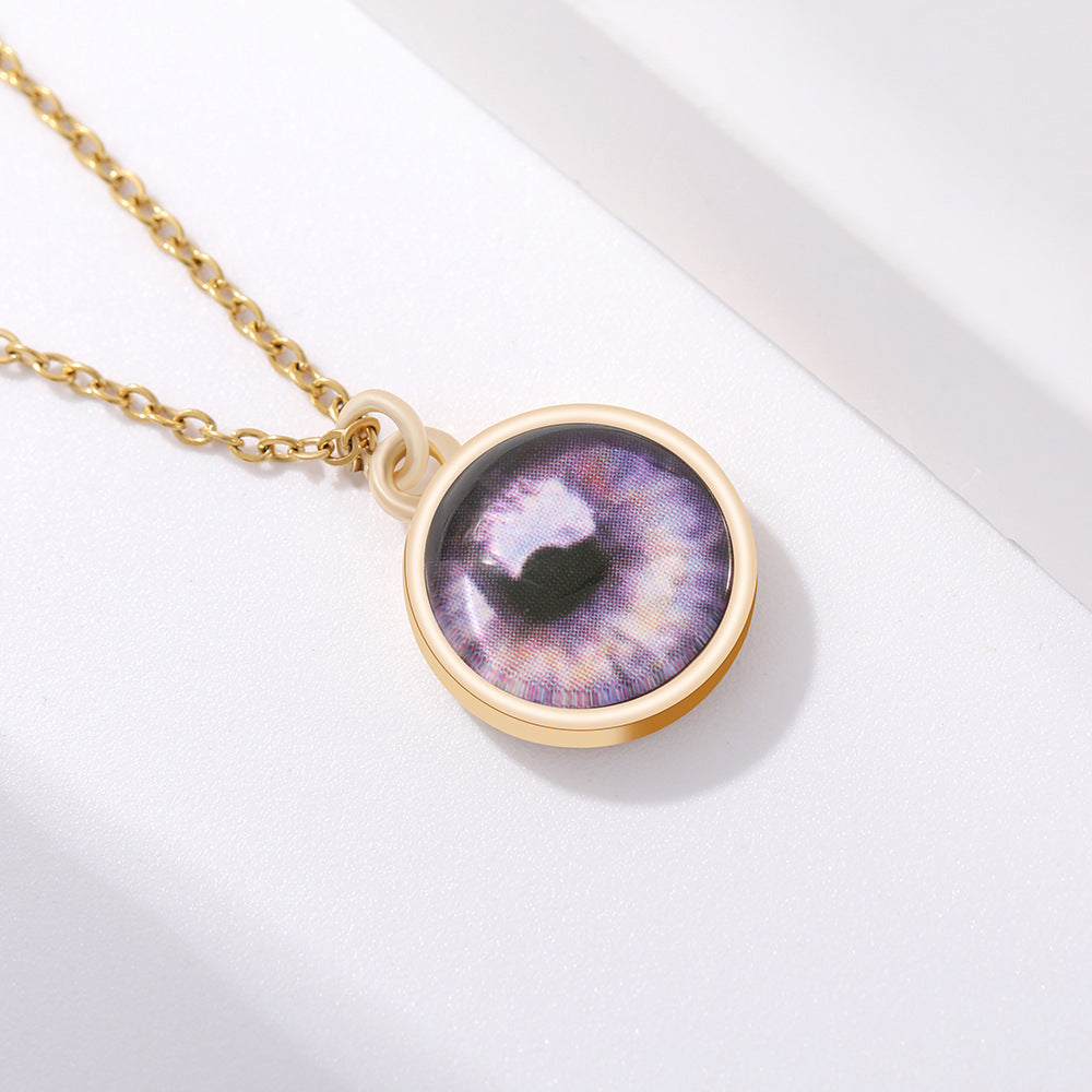 Collier Iris personnalisé : ajoutez une photo de l’œil pour un cadeau unique à vos proches.