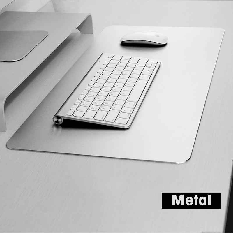 Tapis de souris en aluminium et métal, rigide, lisse et fin, double face, imperméable, pour ordinateur, bureau et maison. Tapis de souris pour gamer, idéal pour les jeux vidéo et la maison.