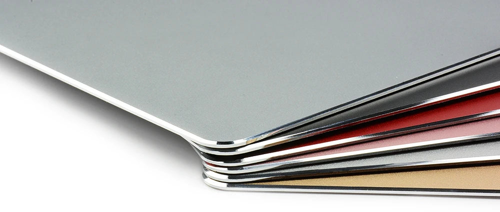 Tapis de souris en aluminium et métal, rigide, lisse et fin, double face, imperméable, pour ordinateur, bureau et maison. Tapis de souris pour gamer, idéal pour les jeux vidéo et la maison.