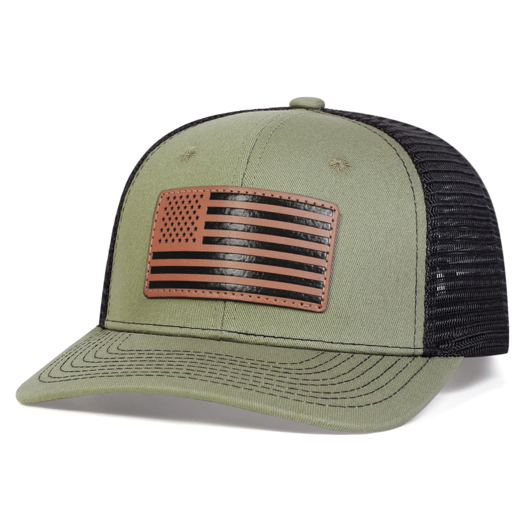 Casquette de baseball unisexe avec étiquette en cuir et drapeau américain, idéale pour le printemps et l'été. Ajustable et décontractée, elle offre une protection solaire optimale.