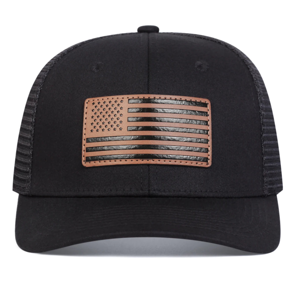Casquette de baseball unisexe avec étiquette en cuir et drapeau américain, idéale pour le printemps et l'été. Ajustable et décontractée, elle offre une protection solaire optimale.