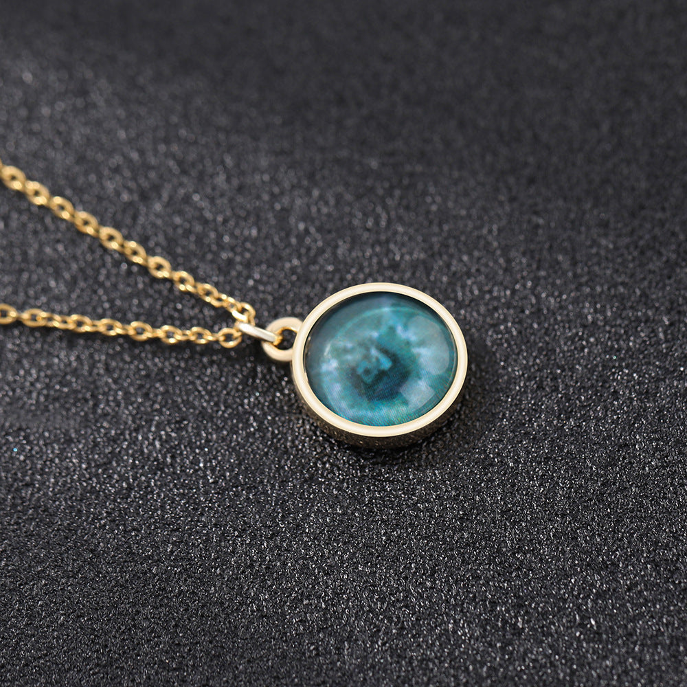 Collier Iris personnalisé : ajoutez une photo de l’œil pour un cadeau unique à vos proches.